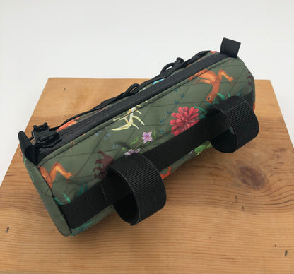 **Ready to ship** Animal tracks Handlebar bag